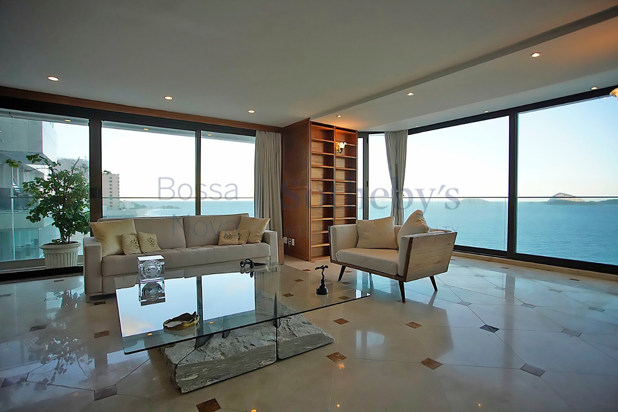 Apartment With Balcony Overlooking The Sea in Rio de Janeiro, Brazil for sale (11113574)