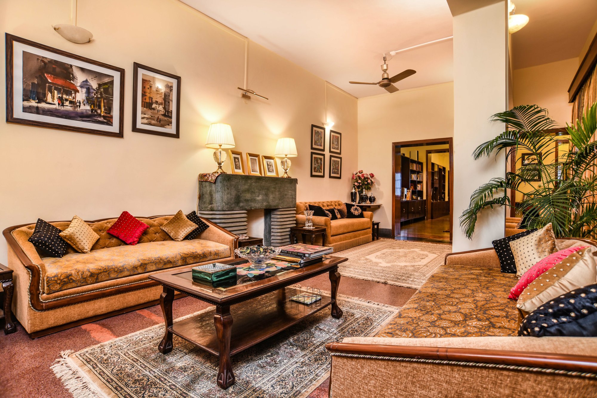 Bungalow In Daryaganj, Central Delhi In Kucha Chalan, Delhi, India For