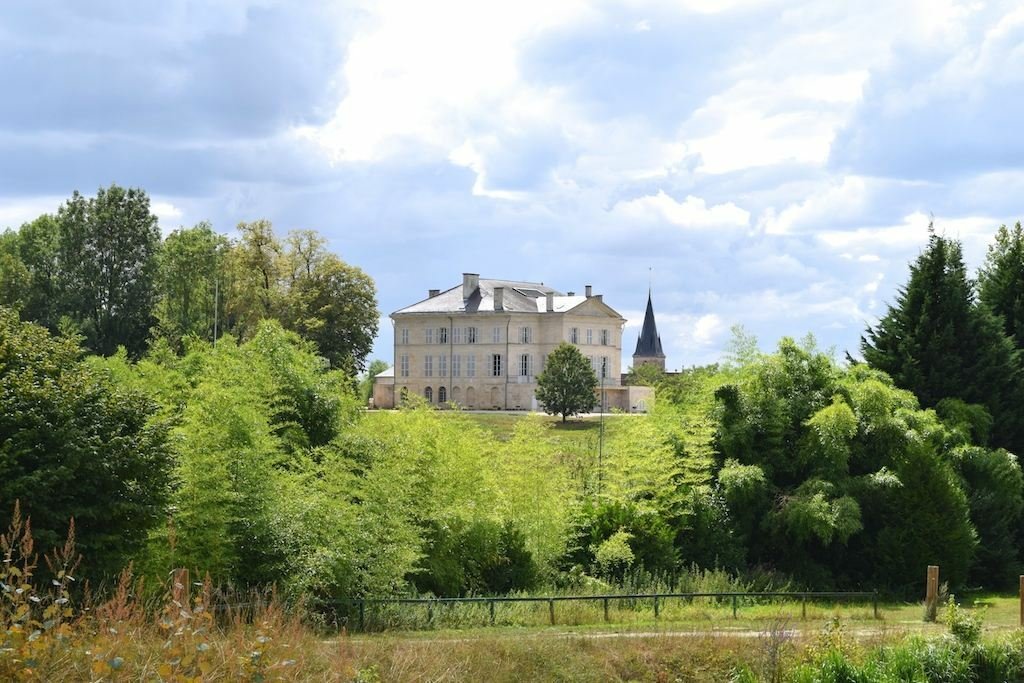 Magnificent Castle In Châlons En Champagne in REIMS, France for sale ...