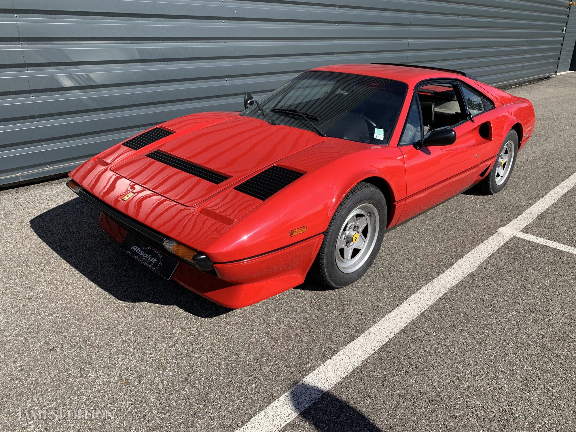 Ferrari 208 gtb