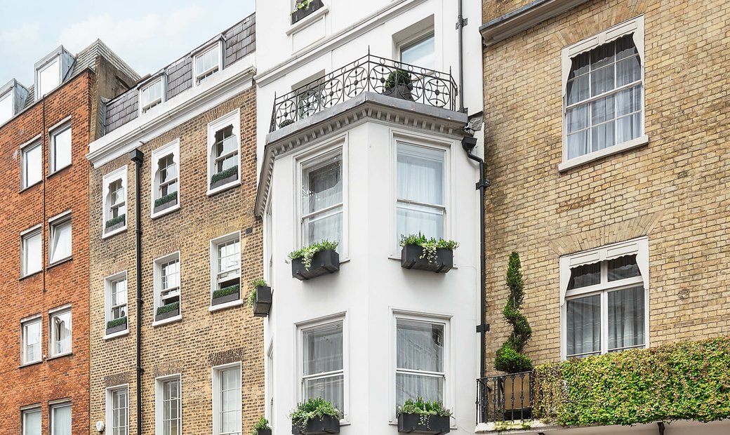 Half Moon Street, Mayfair, London, W1 J In London, England, United