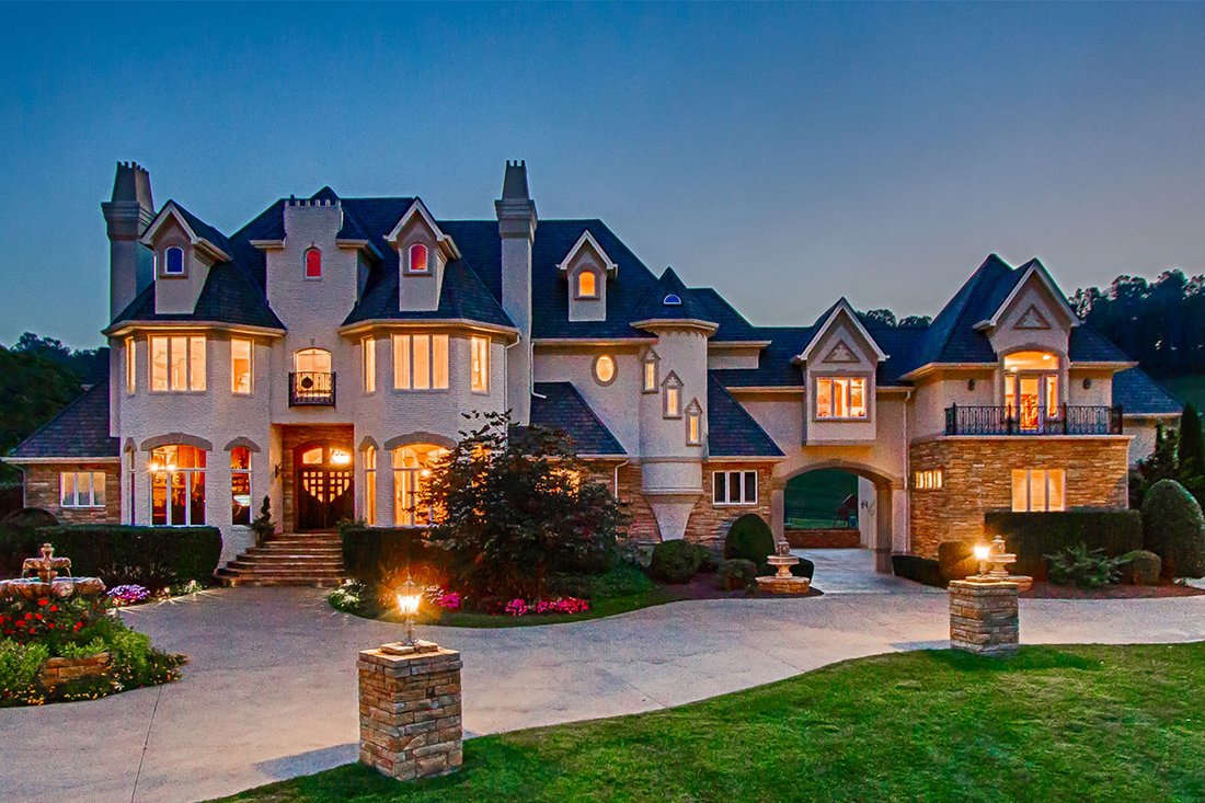 Graciosa Vida Del Sur En Elizabethton, Tennessee, Estados Unidos En Venta (11119833)