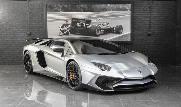 2016 Lamborghini Aventador (11123007)