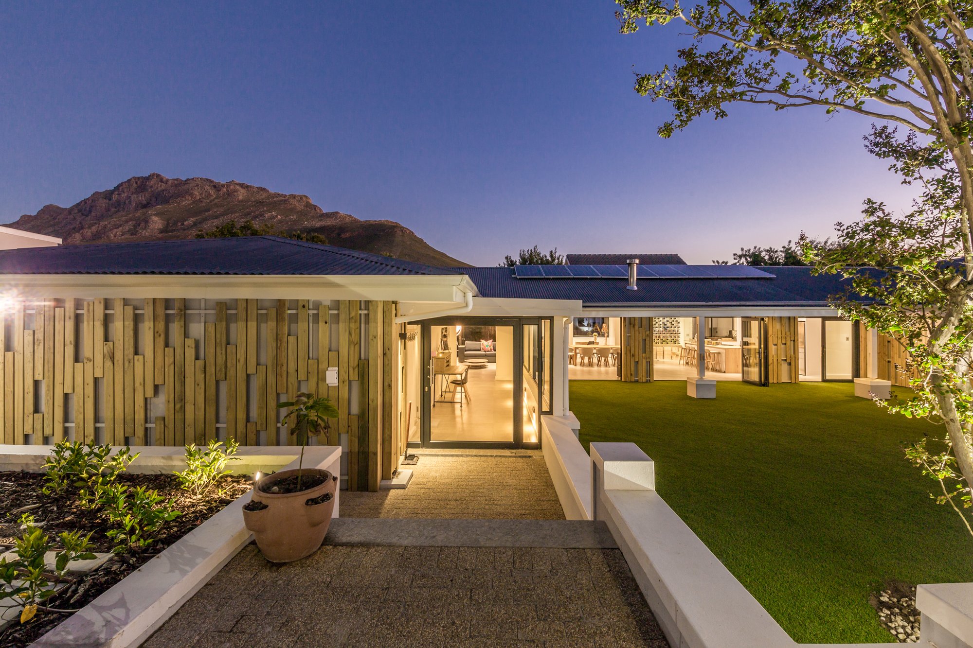 Exclusive Stellenbosch Home In Stellenbosch, Western Cape, South Africa For Sale (10306006)