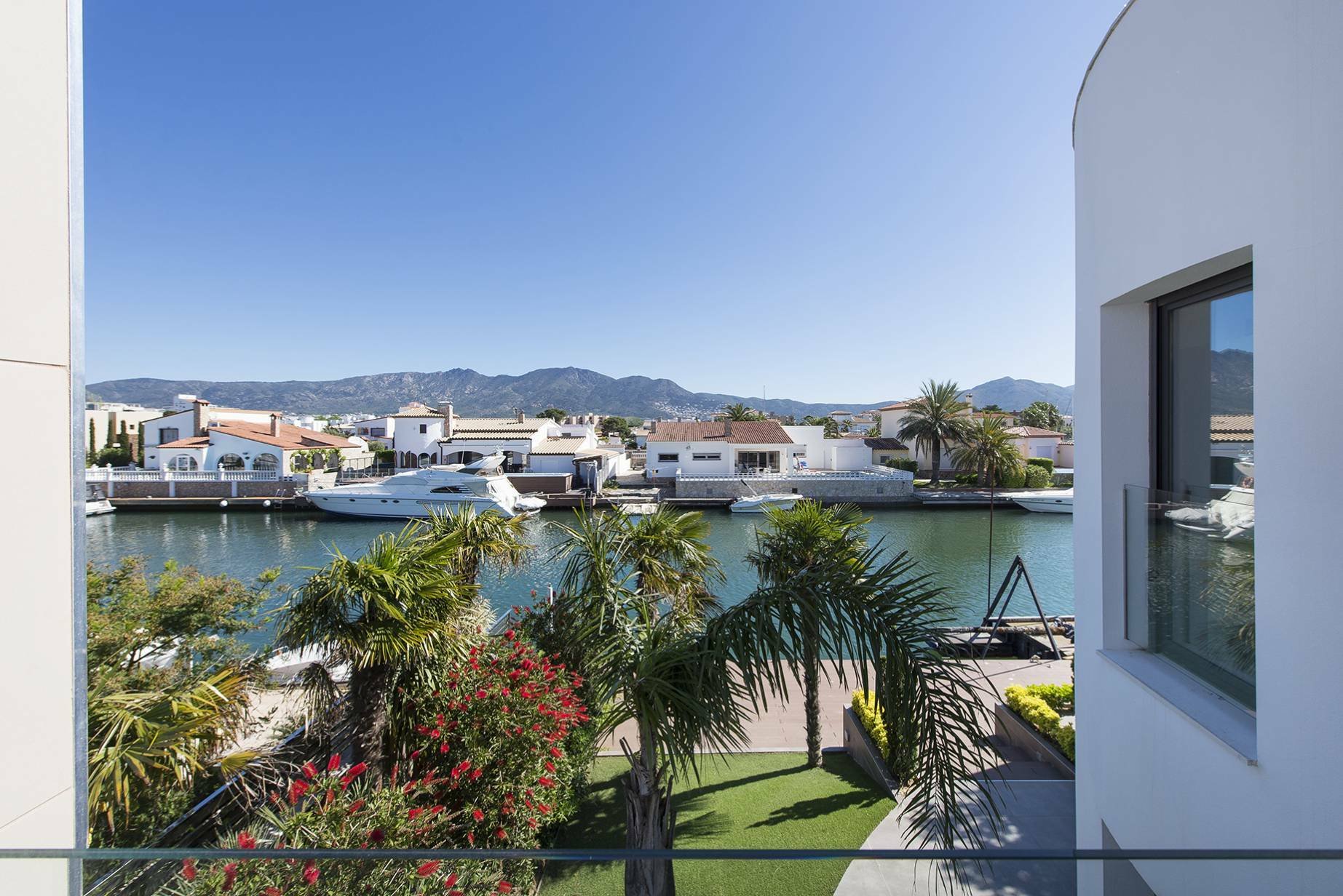 House On The Canal With 27m Mooring In Santa Margarita In Roses, Spain