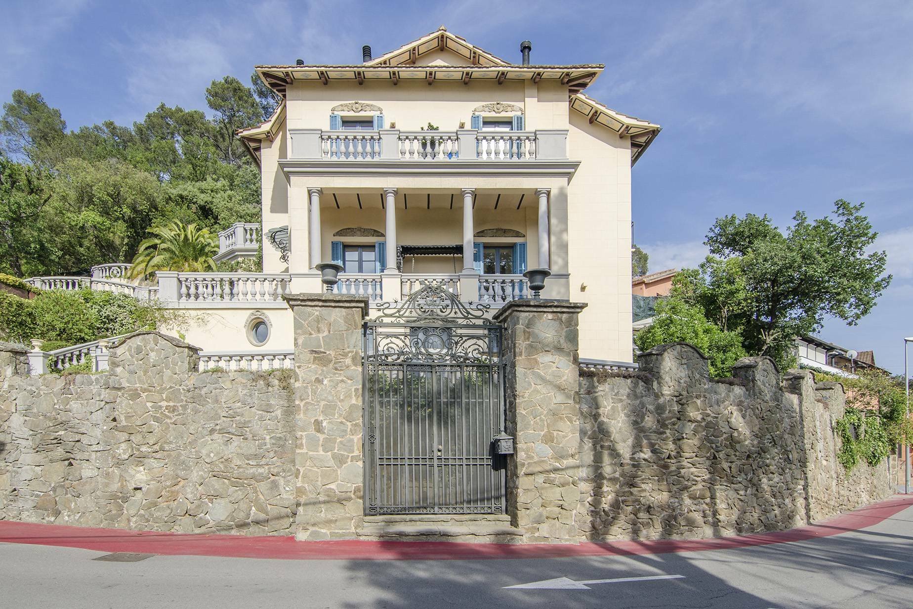 Impressive And Unique Villa In Vallvidrera, Barcelona In Catalonia