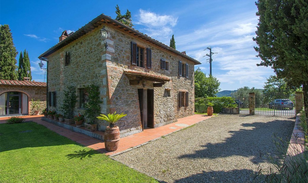 House In The Tuscan Hills For Sale In Tuscany, Italy For Sale (11126161)