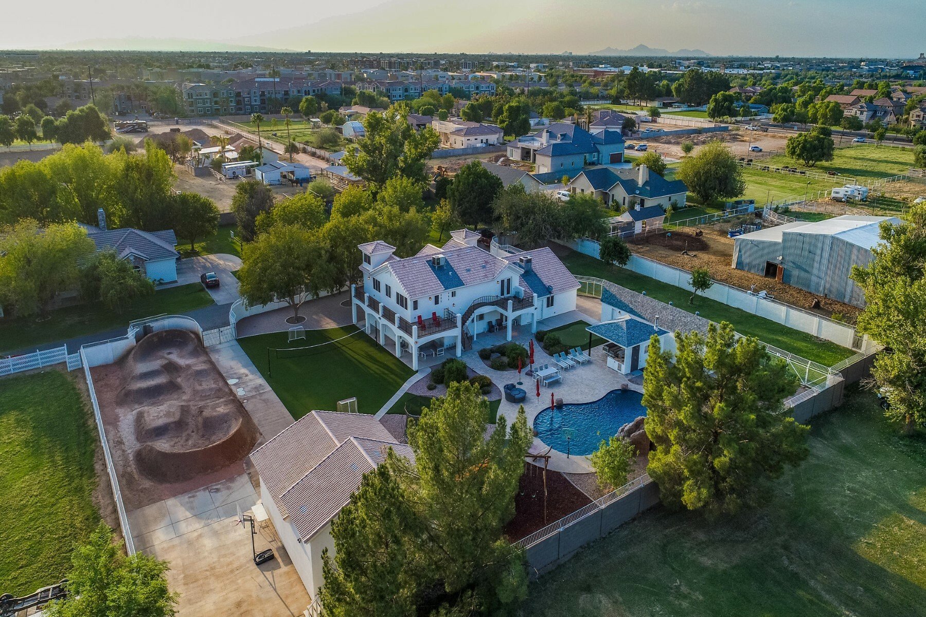 Extraordinary Gilbert Home in Gilbert, AZ, United States for sale