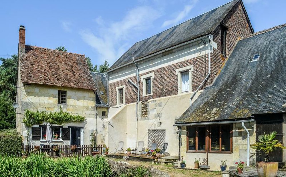 Luxus Hauser Mit Kamin Zum Verkaufen In La Chartre Sur Le Loir Pays De La Loire Frankreich Jamesedition