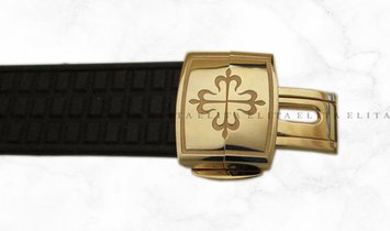 Patek Philippe Aquanaut 5068R-001 Rose Gold Diamond Bezel Chocolate Brown Dial