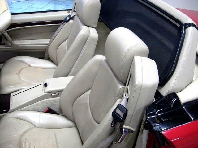 Cabriolet in Grand Rapids, Michigan, United States 3 - 11112197