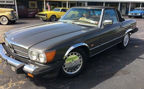 Mercedes-Benz 560-Class in Malone, United States 1