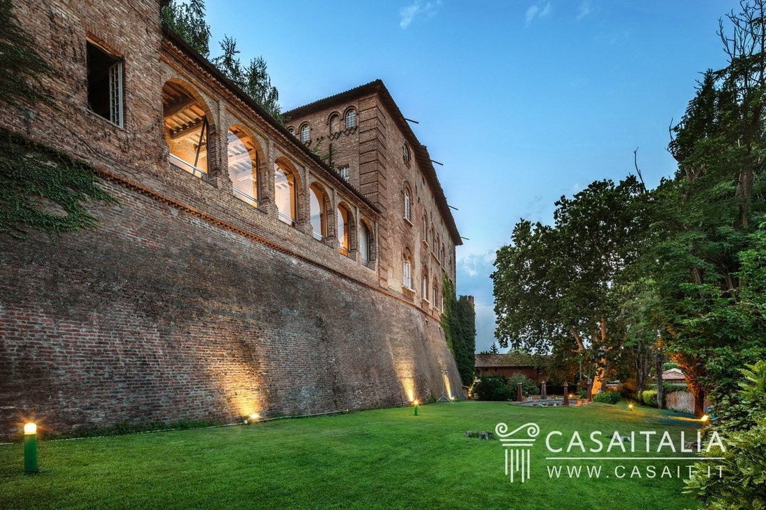 A Piedmont Castle Where Time Stands Still—Hotel, Park & Legend Await