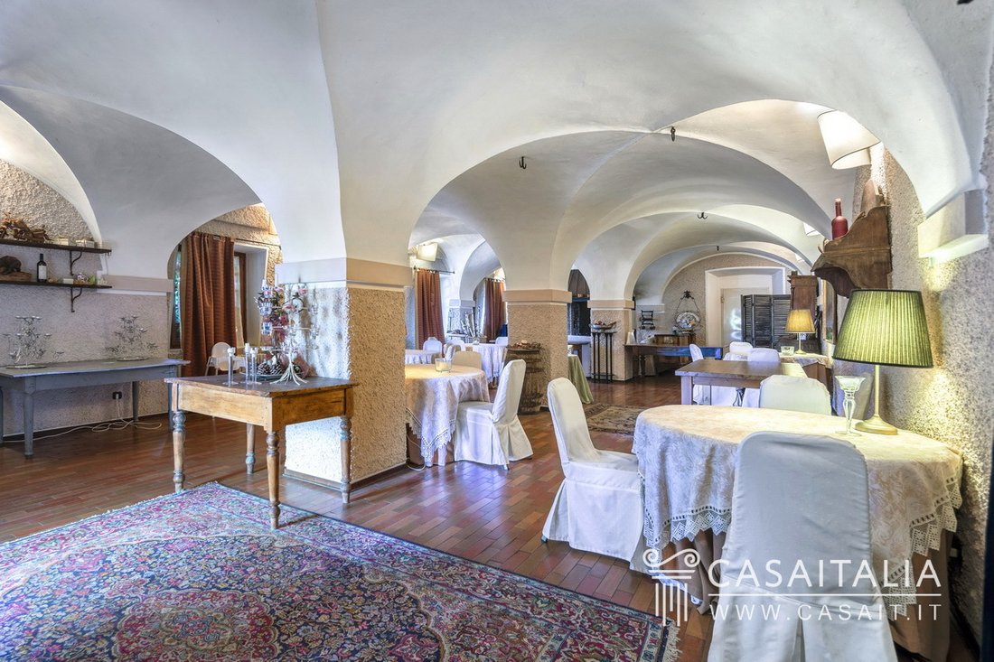 A Piedmont Castle Where Time Stands Still—Hotel, Park & Legend Await