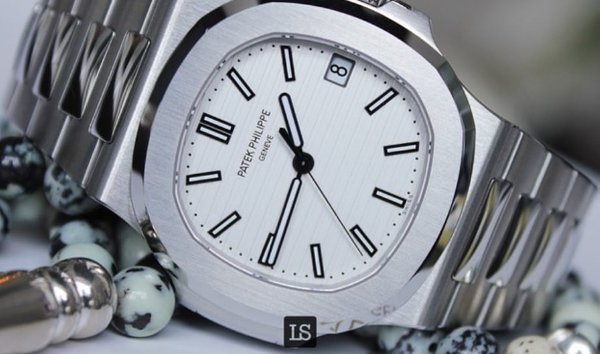 patek philippe nautilus automatic watch