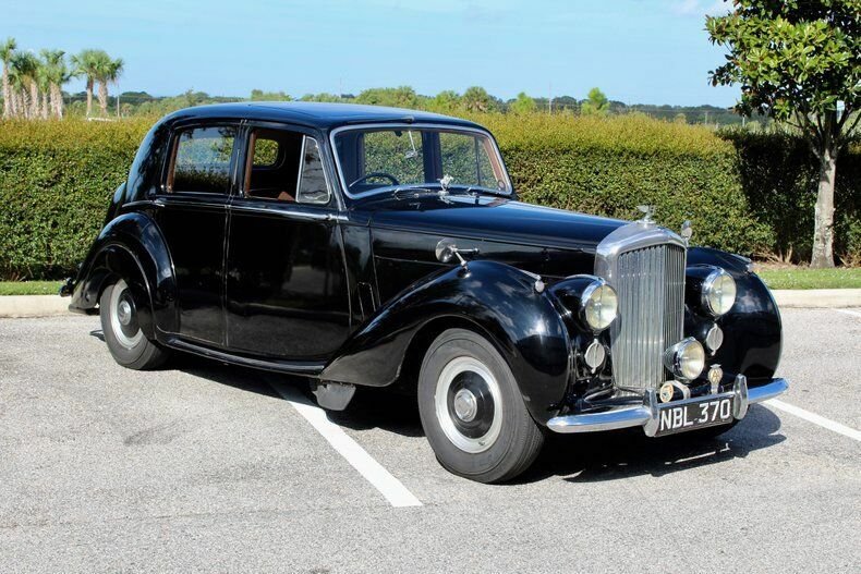 Bentley VI in Sarasota, Florida, United States 2 - 11149268