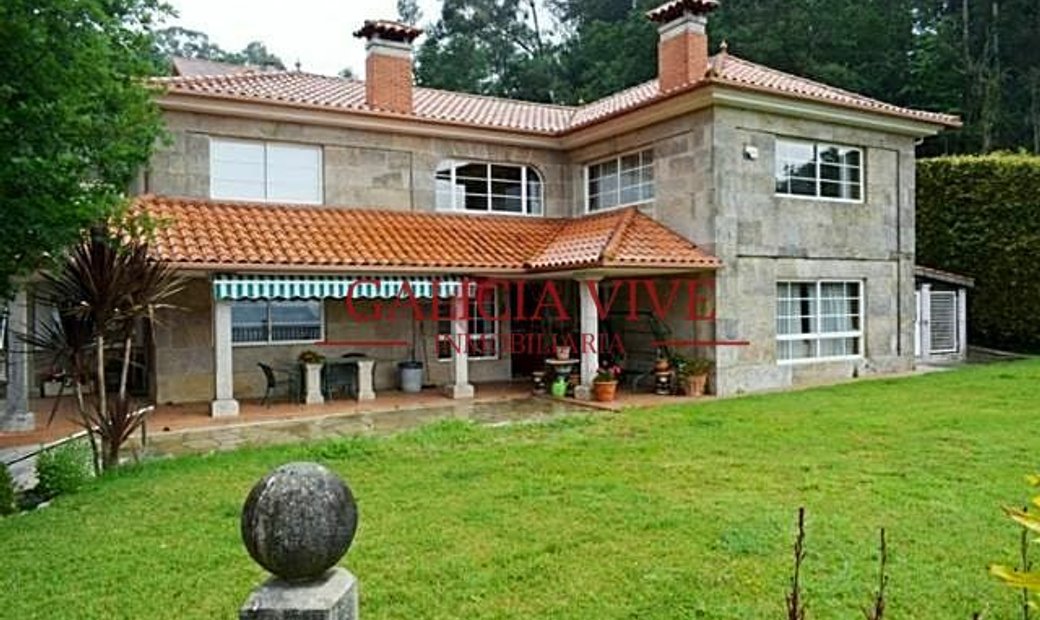 Vigo Villa In Vigo, Galicia, Spain For Sale (11157397)
