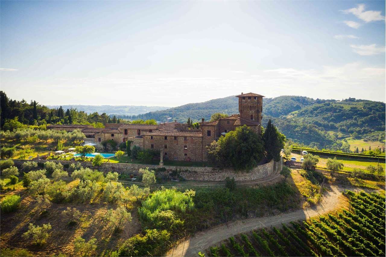 Nel cuore dell'impruneta castello in vendita in Impruneta, Italy for ...