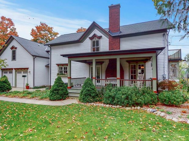 Maisons De Luxe Avec Cheminee Pour Vente A Douglas Michigan Jamesedition