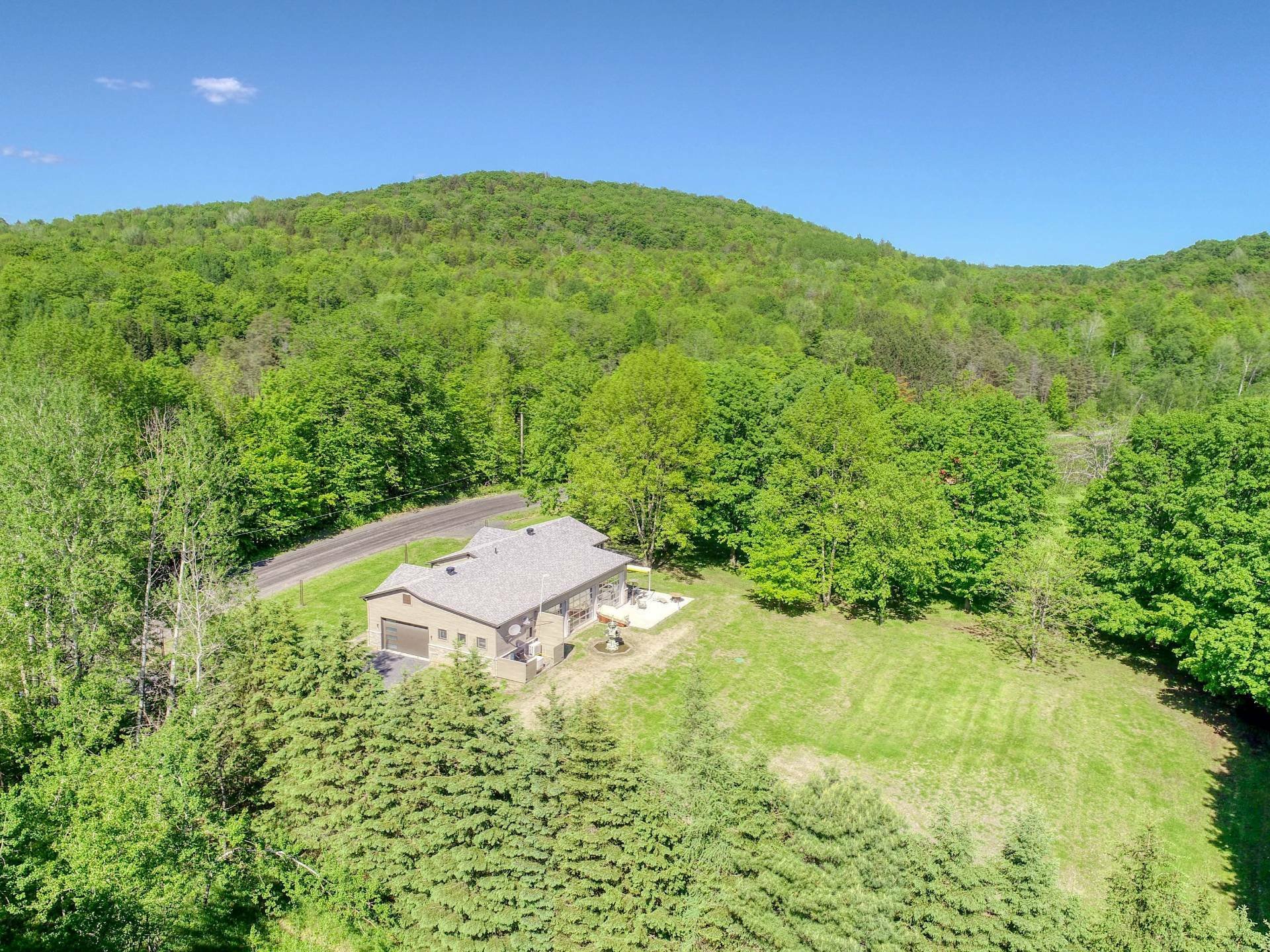 1158 Ch. BullPond, Brigham, QC J2K4G4 MLS14098226 in Brigham, Canada