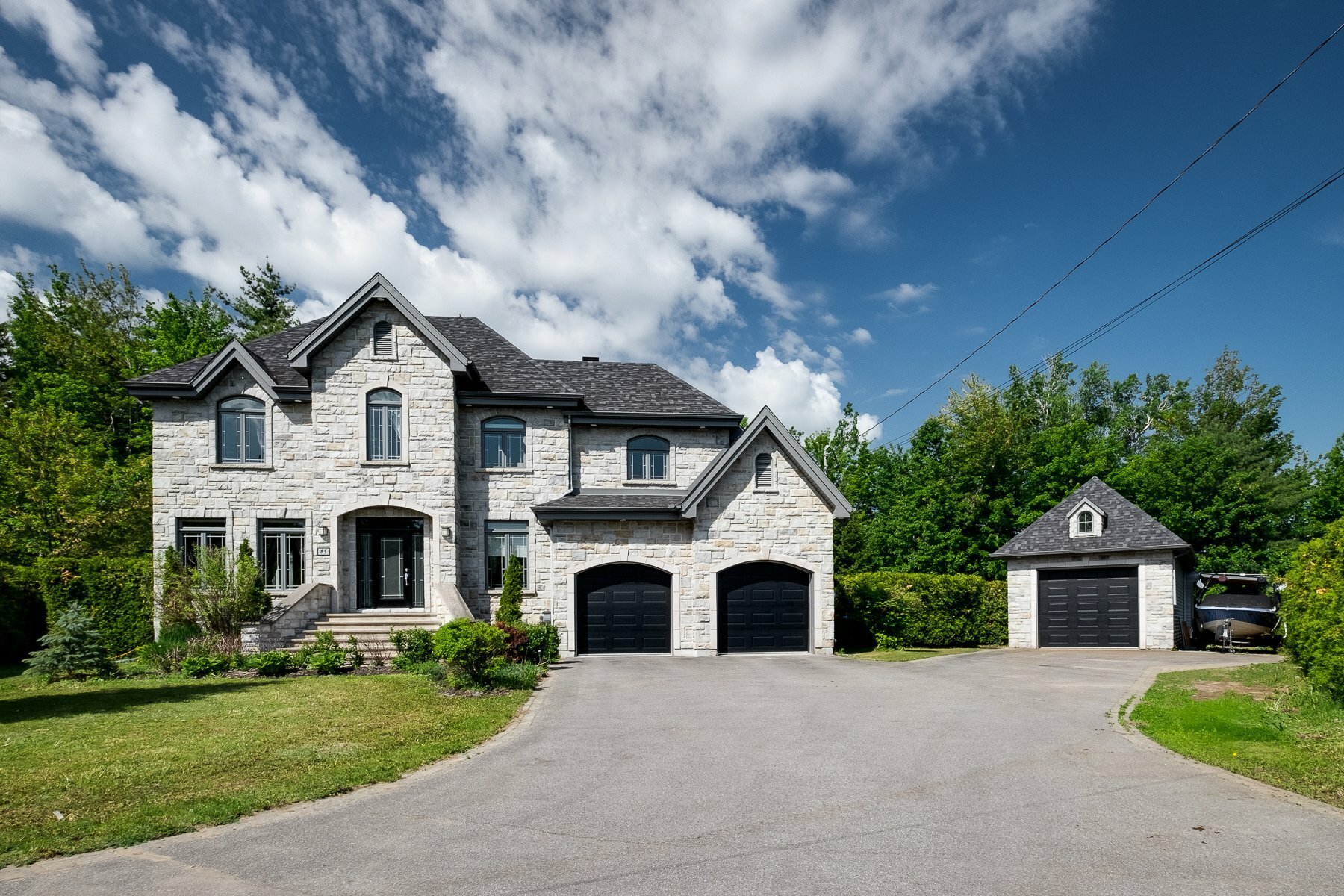 SaintÉtiennedesGrès, QC in SaintÉtiennedesGrès, Canada for sale