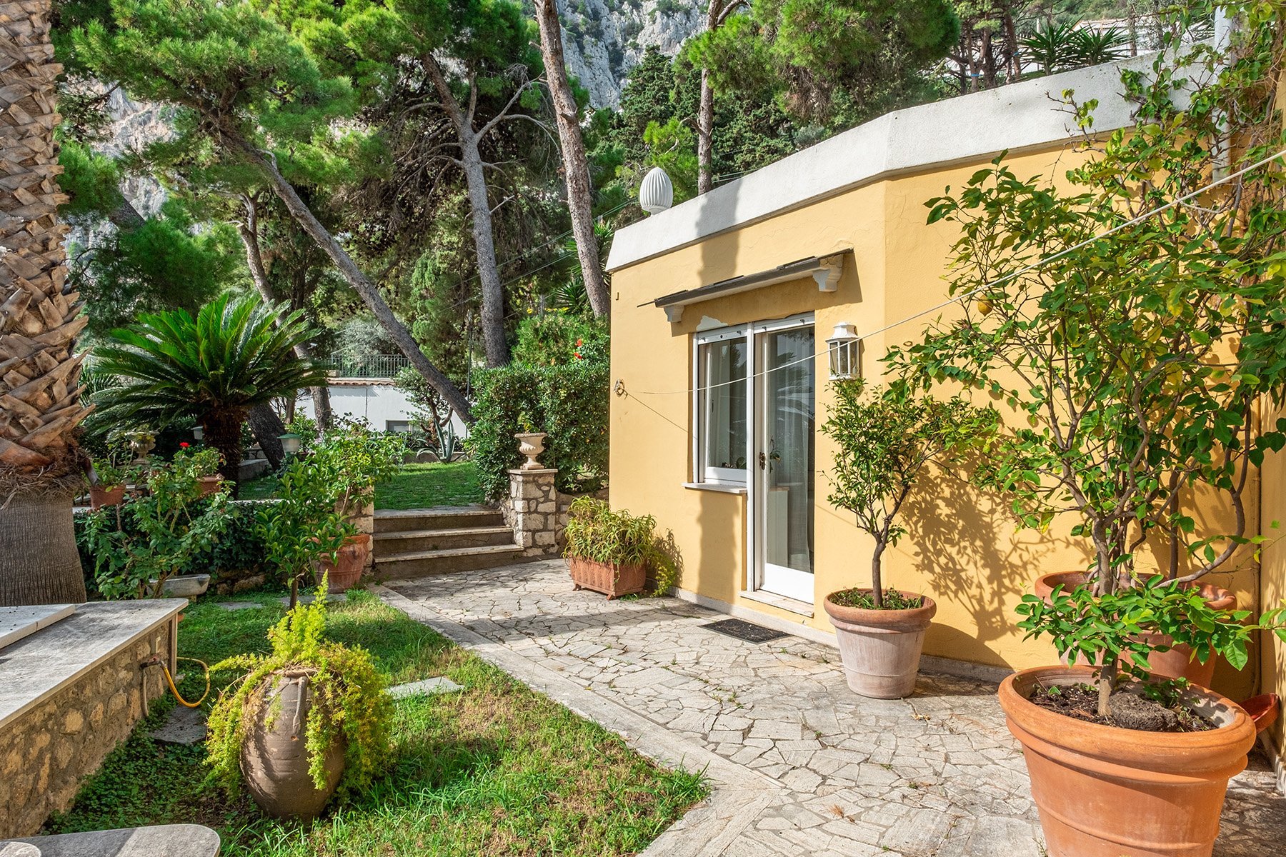 Enchanted Villa Overlooking The Sea In Capri, Campania, Italy For Sale (10836286)