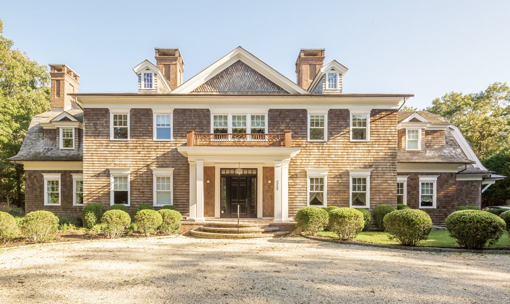 Stunning Mint Condition Home With Pool In Sag Harbor, New York, United