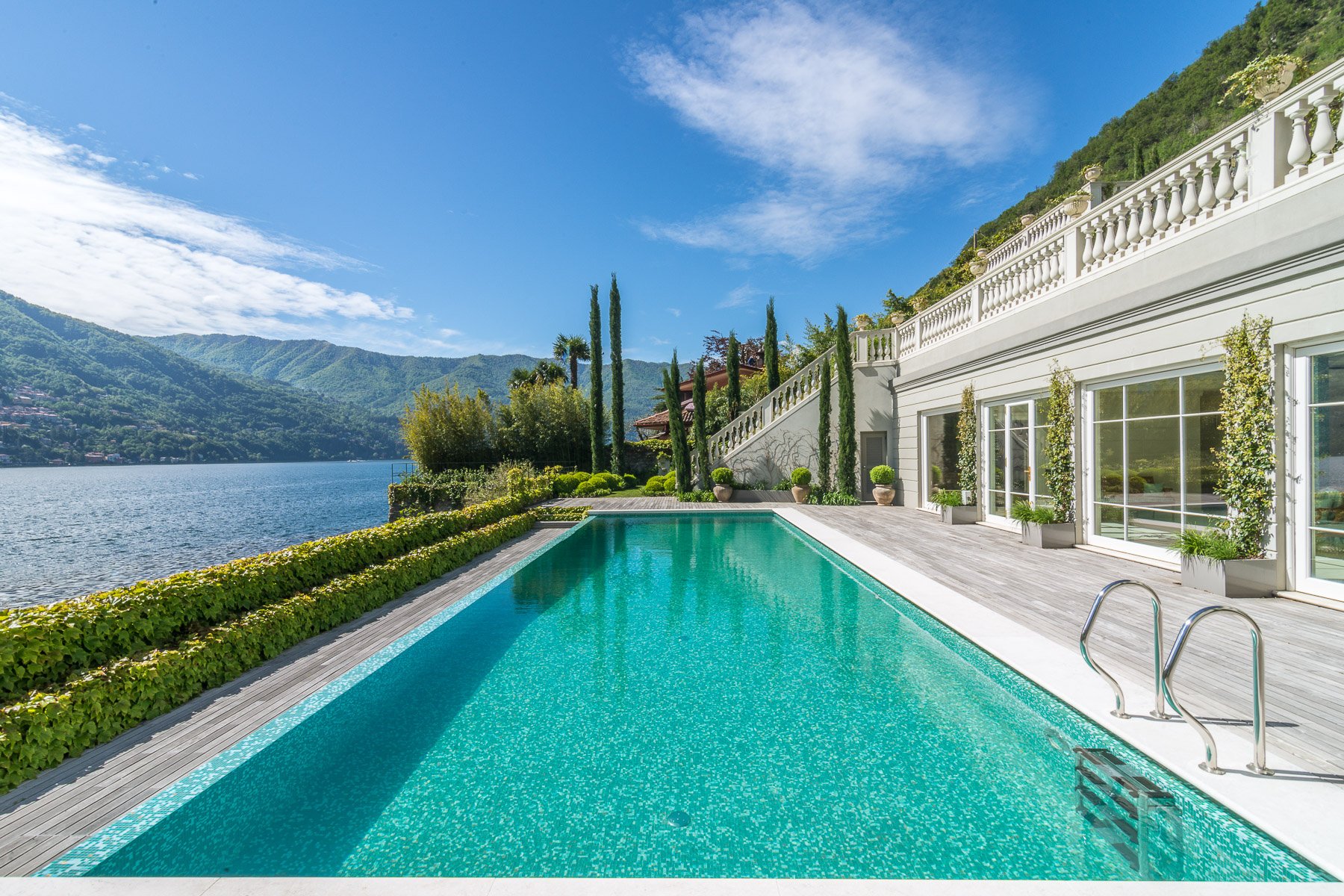 Lakefront Trophy Estate In Laglio, Lombardy, Italy For Sale (10204003)