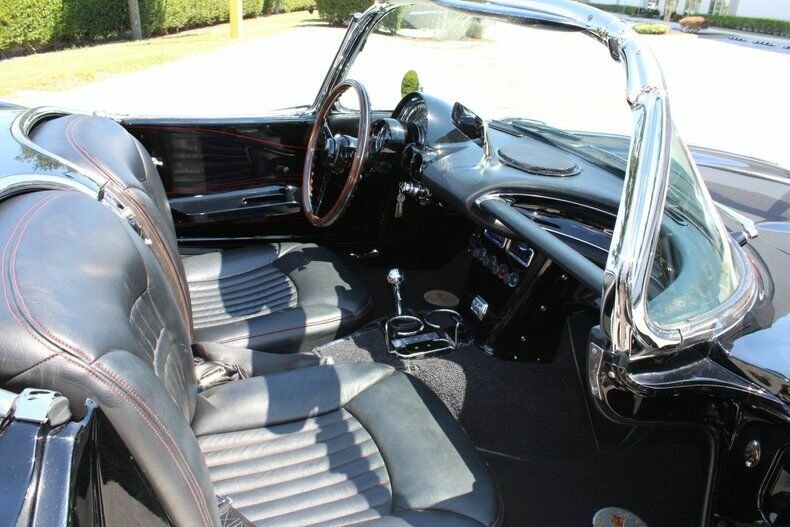 Cabriolet in Sarasota, Florida, United States 3 - 10761819