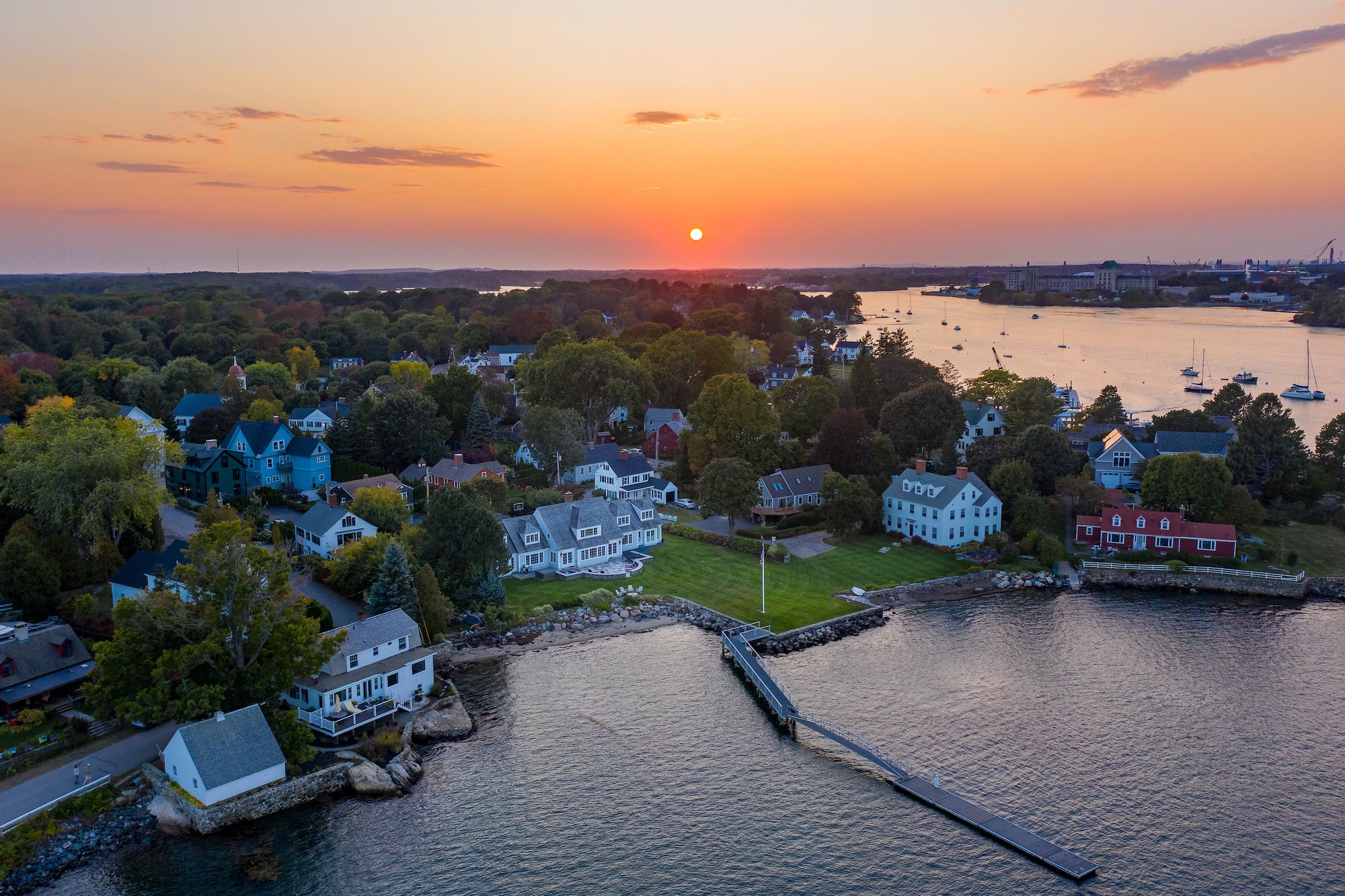 Enjoy Waterfront Living On The Banks Of The in New Castle, NH, United