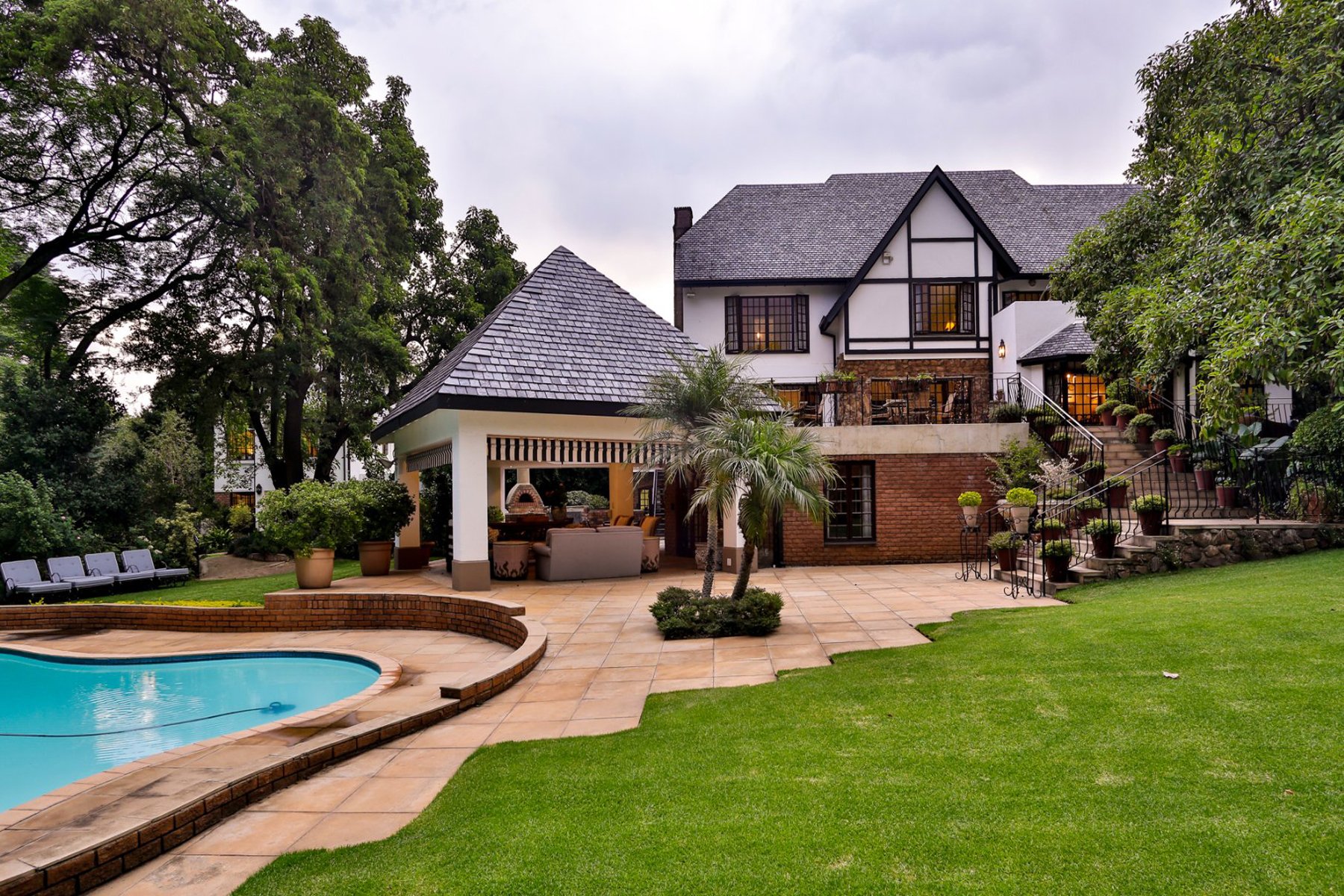 Bryanston in Sandton, South Africa for sale (11172612)