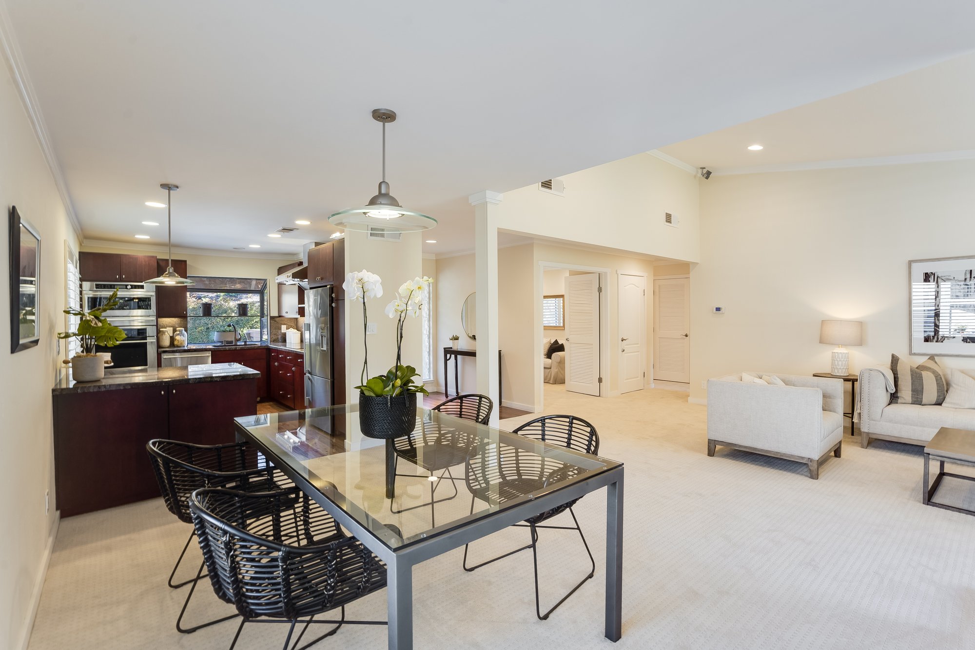 Spacious Rossmoor Condo Offers Tranquil Views in Walnut Creek, CA