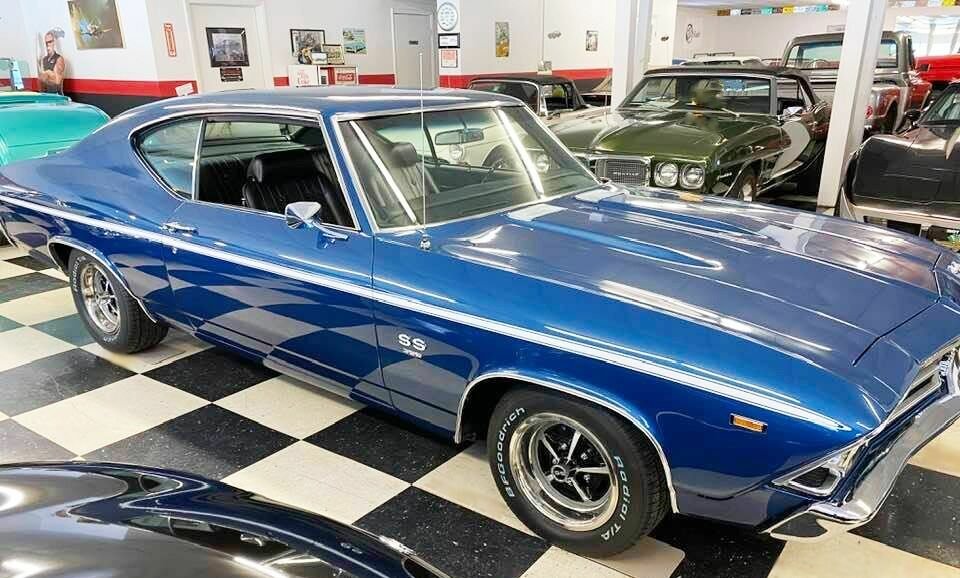 Coupe in Malone, New York, United States 2 - 10759680