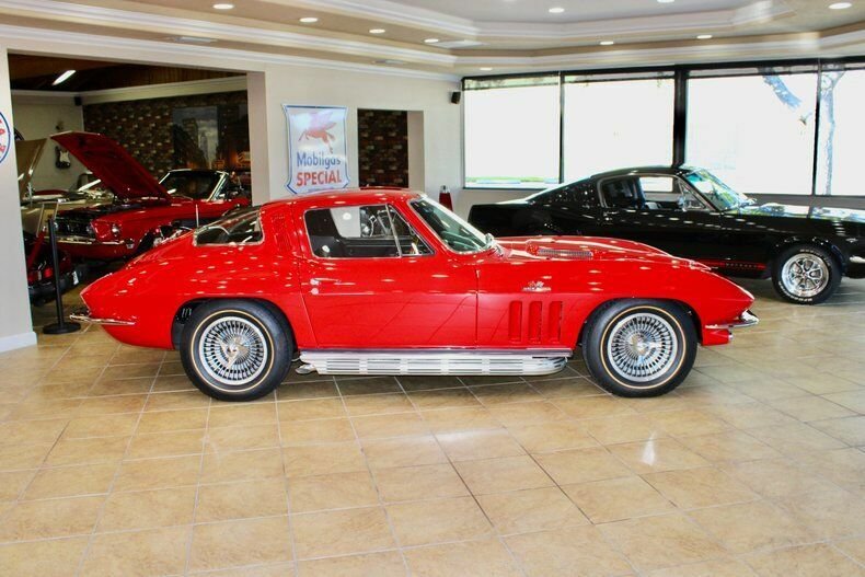 Cabriolet in Sarasota, Florida, United States 1 - 11189618