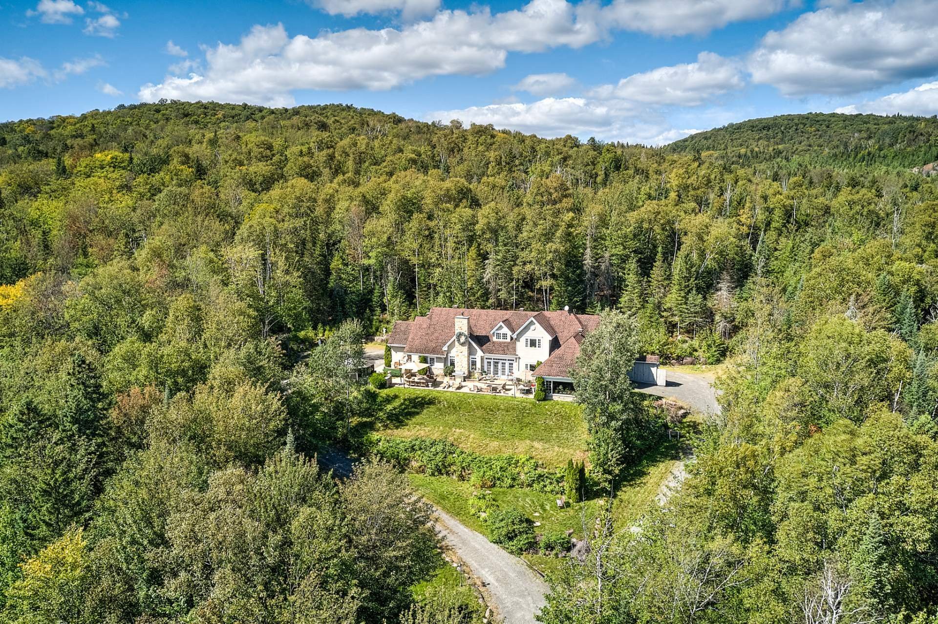 SAINTEADÈLE, QC in SainteAdèle, Canada for sale (11100000)