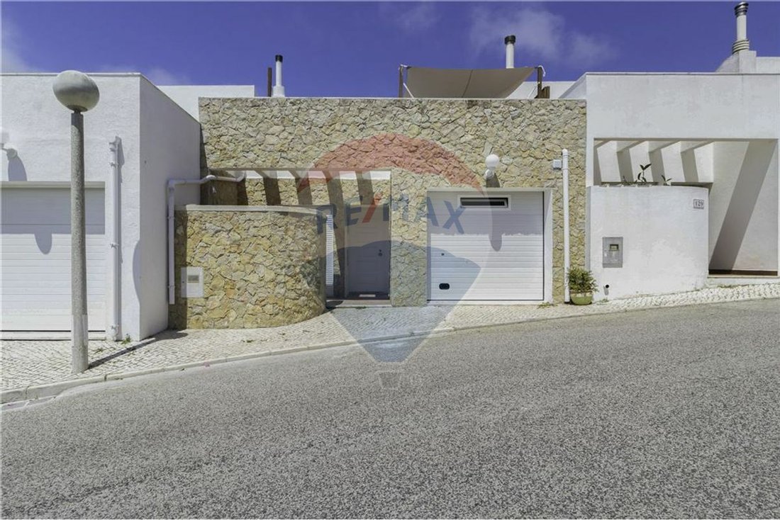 Moradia T3 For Sale In Lisboa In Ourém, Santarém District, Portugal For Sale (11192596)