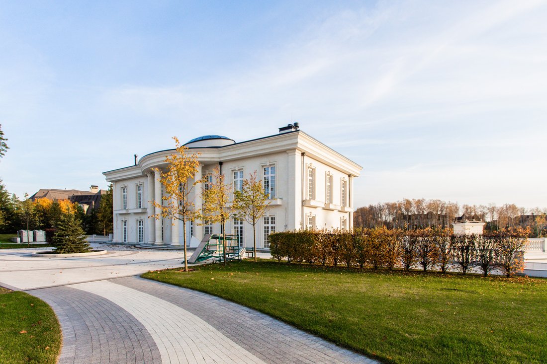 House Of 1423 Sq.M. In Agalarov Estate Cottage In Moscow, Moscow