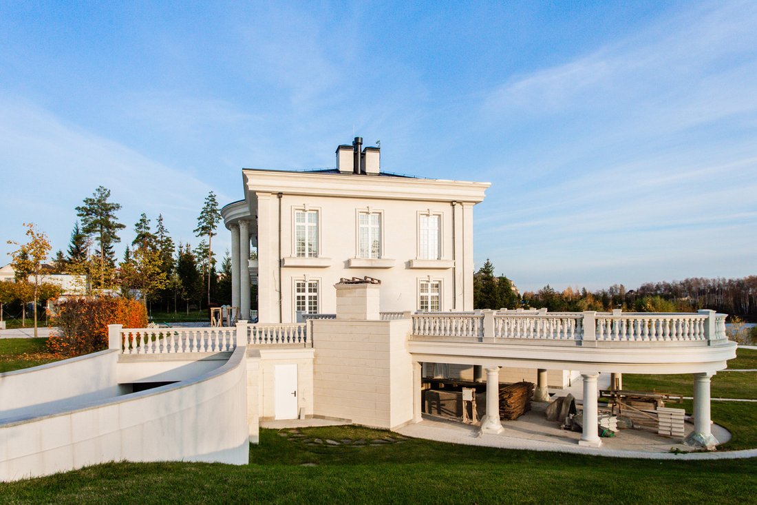 House Of 1423 Sq.M. In Agalarov Estate Cottage In Moscow, Moscow