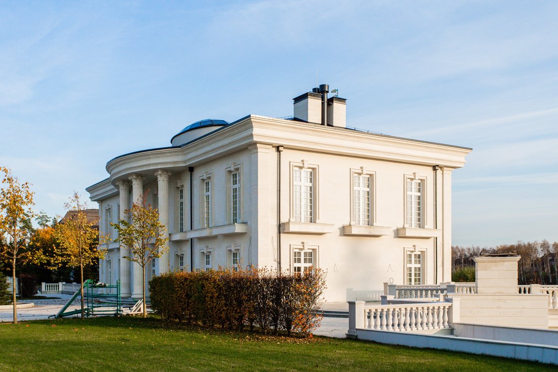 House Of 1423 Sq.M. In Agalarov Estate Cottage In Moscow, Moscow