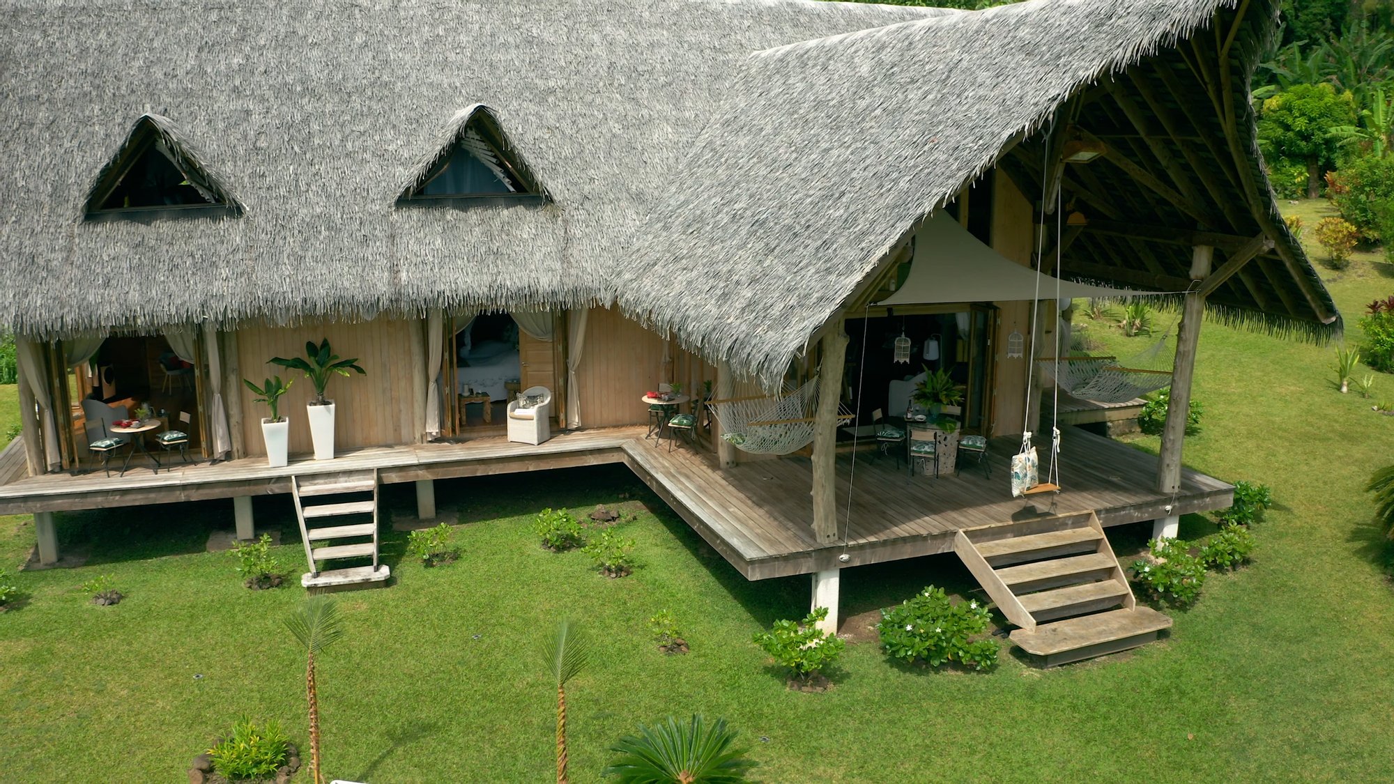 Villa With Private Beach And Large Land in TAHAA, French