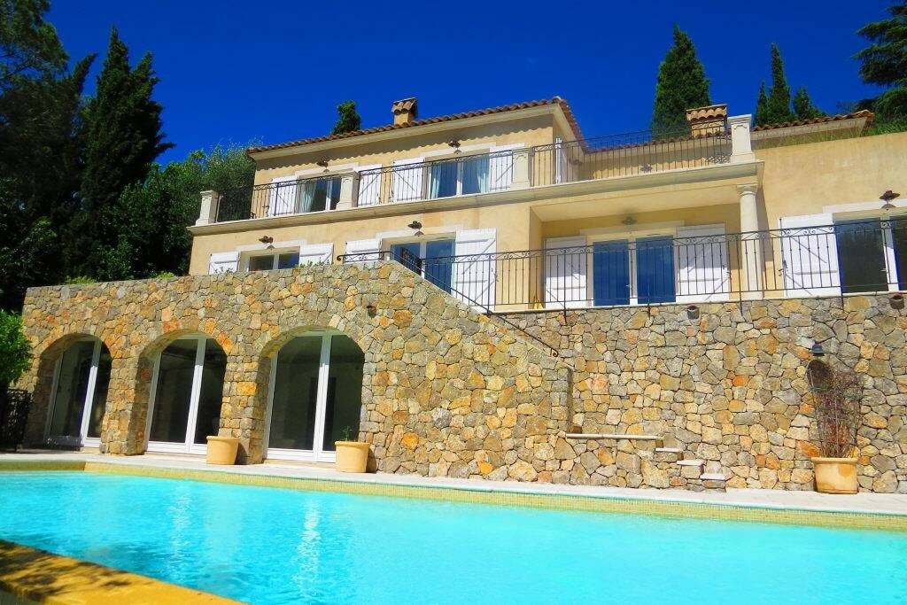 Villa In Mougins, Provence Alpes Côte D'azur, France For Sale (11200794)