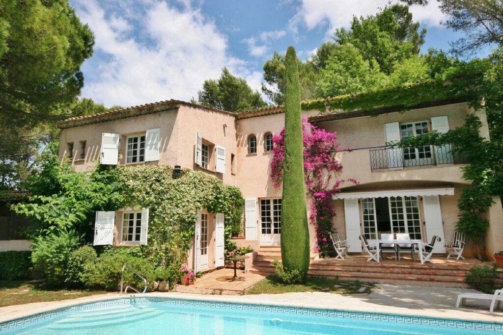 Villa In Mougins, Provence Alpes Côte D'azur, France For Sale (11200793)
