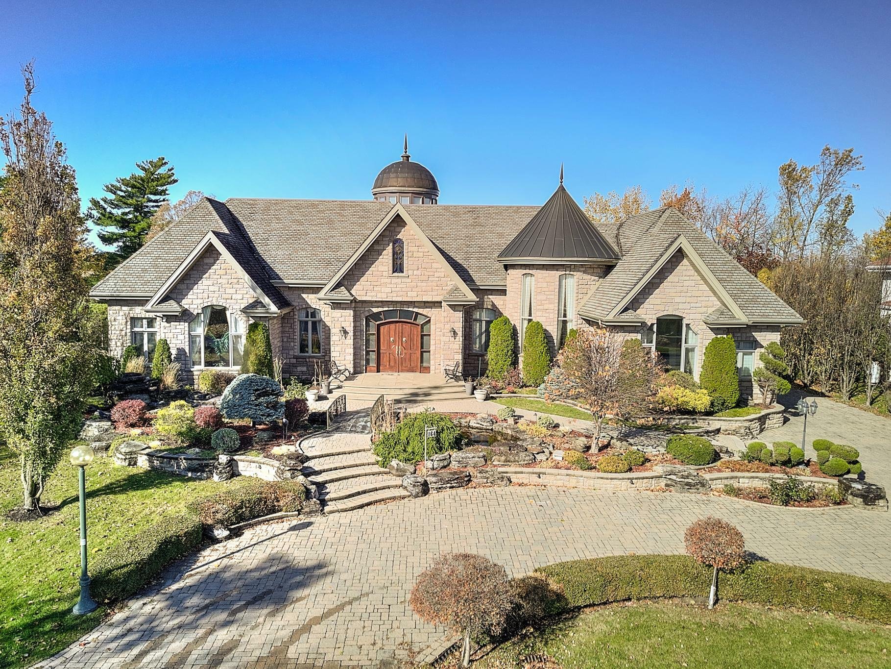 Carignan, QC in Carignan, Canada for sale (11202679)