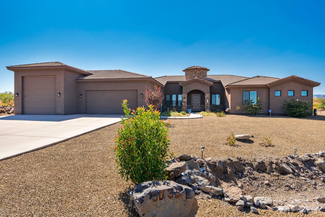 3 Bedrooms Single Family Detached In Mayer, Arizona, United States For