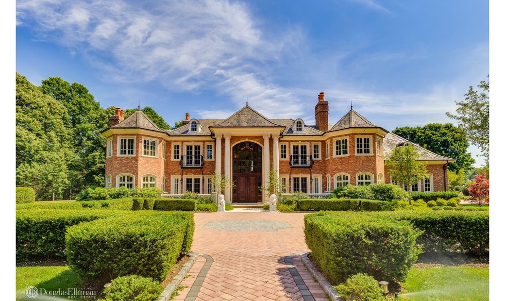 House Old Westbury In Old Westbury, New York, United States For Sale