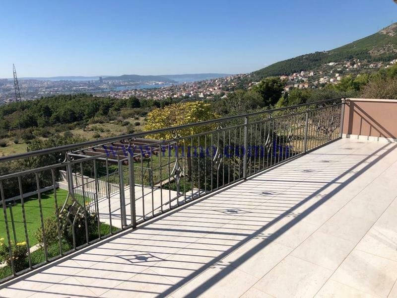Villa in Gradski kotar Grad, Split, Gespanschaft Split-Dalmatien 1 - 11212532
