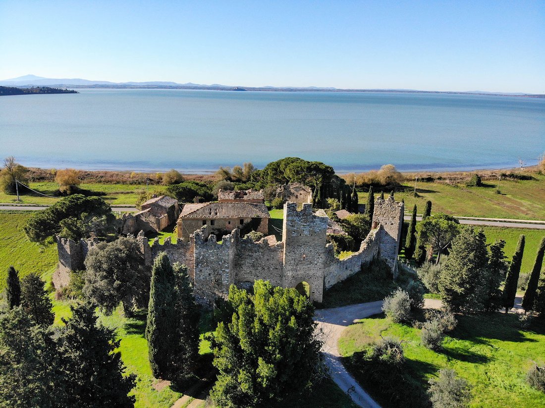 Zocco’s Medieval Crown: A Lakeside Castle Awaiting Its Renaissance