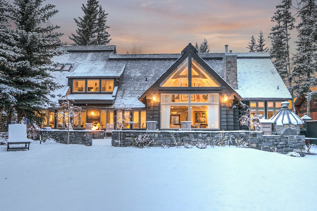 House in Banff, Alberta, Canada 1 - 10623237