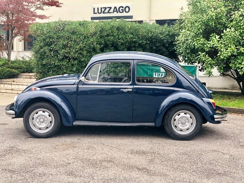 Coupe in Province of Brescia, Italy 2 - 11216138
