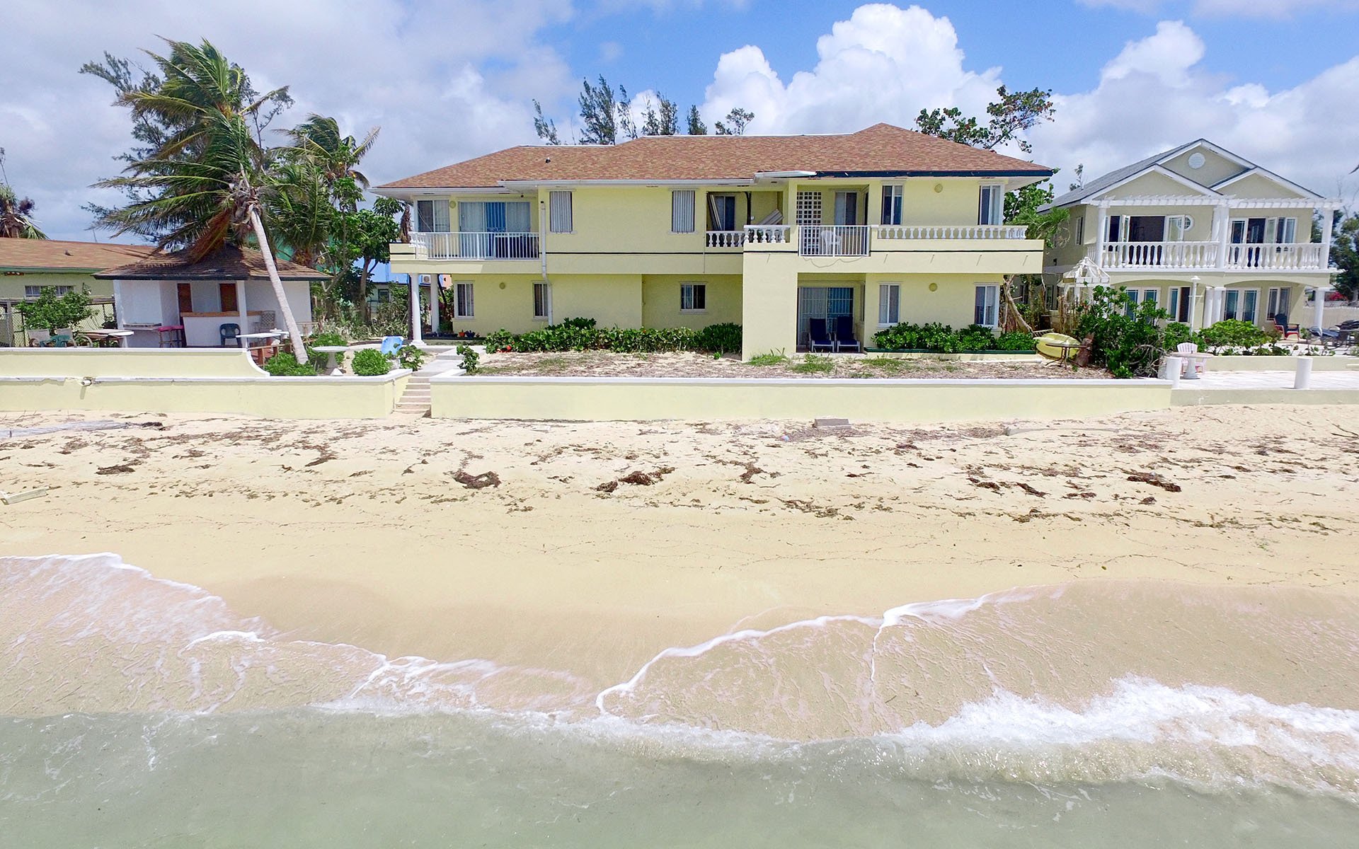 Coral Harbour Waterfront Condo Complex In Nassau, New Providence, The